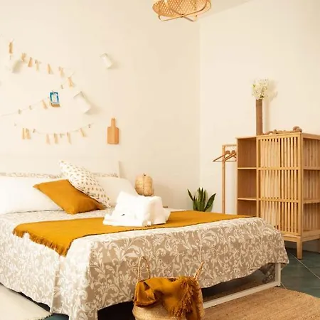 Pura Bed & Breakfast
